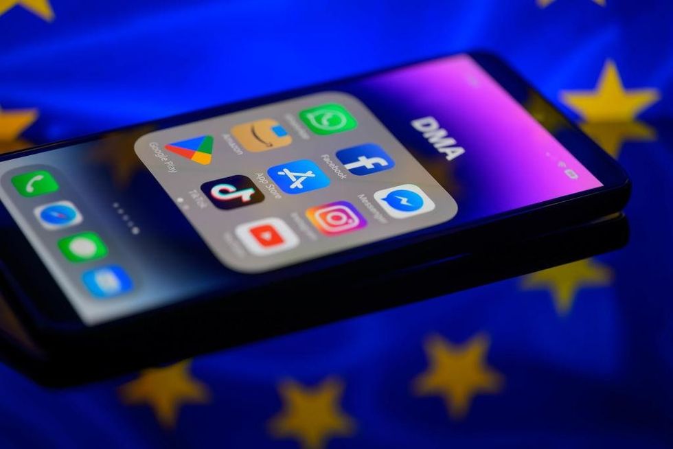Instagram, TikTok dhe Facebook: Cilat vende evropiane duan të ndalojnë rrjetet sociale për të miturit?