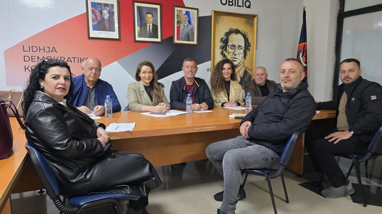 LDK në Obiliq bojkoton mbledhjen e jashtëzakonshme, thotë se është thirrur në kundërshtim me ligjin LDK në Obiliq bojkoton mbledhjen e jashtëzakonshme, thotë se është thirrur në kundërshtim me ligjin