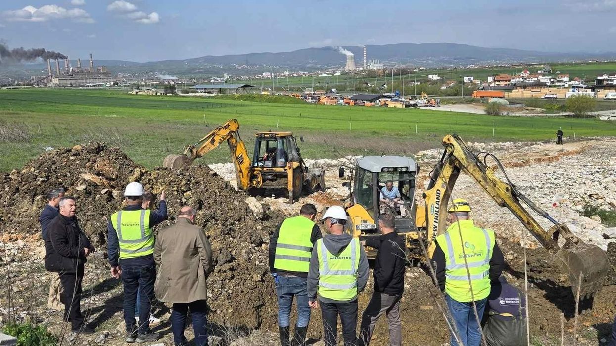 Defekt në gypin kryesor në Shkabaj, reduktime të ujit në disa zona të Prishtinës, Fushë Kosovës dhe Obiliqit Defekt në gypin kryesor në Shkabaj, reduktime të ujit në disa zona të Prishtinës, Fushë Kosovës dhe Obiliqit