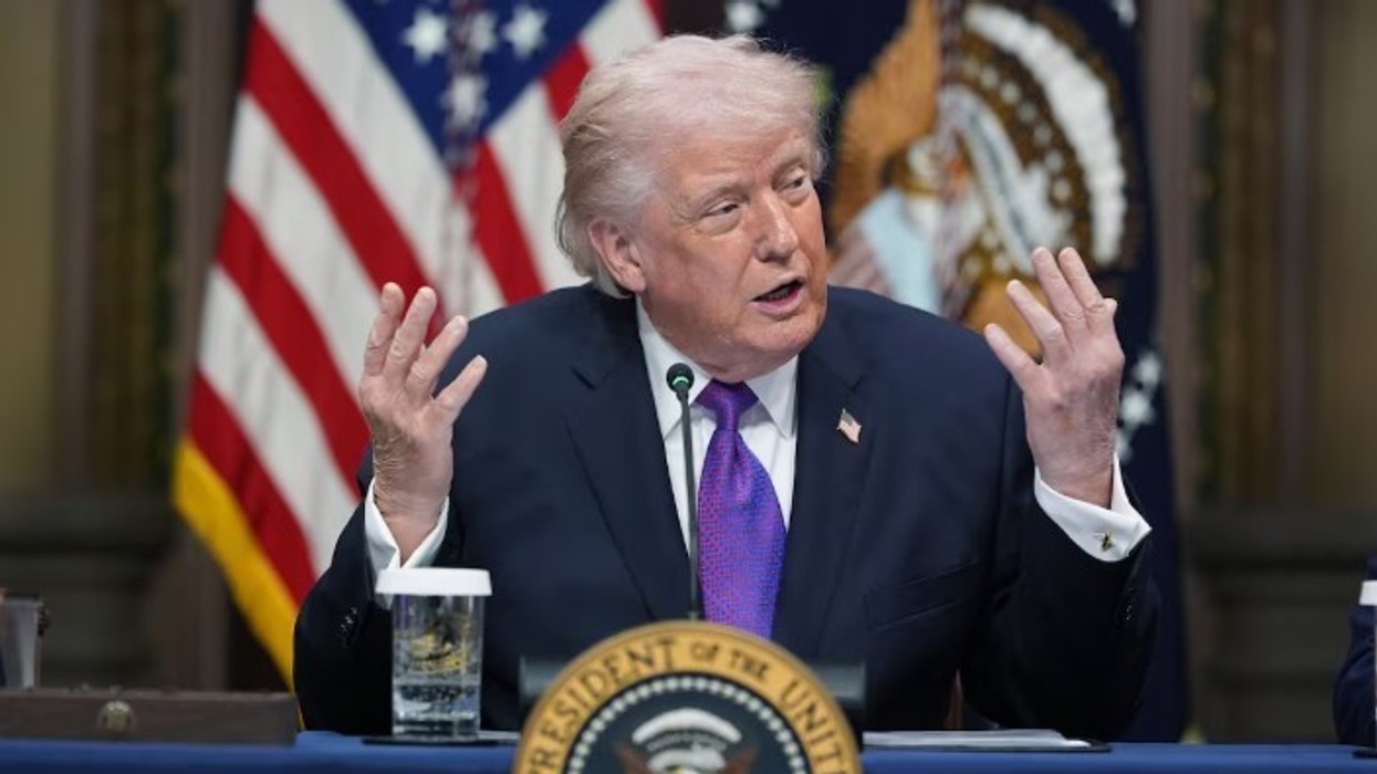 Edhe pse u hap Ngushtica e Hormuzit, Trump: Bllokada ndaj Iranit do të mbetet në fuqi