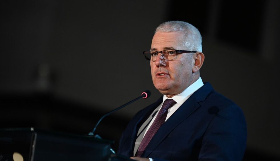 Sveçla publikon identitetin e të arrestuarit për sulmin në Banjskë: Do të kapen kudo që janë