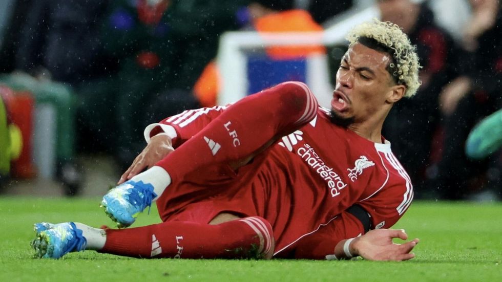 Liverpooli synon transferimin e yllit anglez pas lëndimit të rëndë të Ekitikes