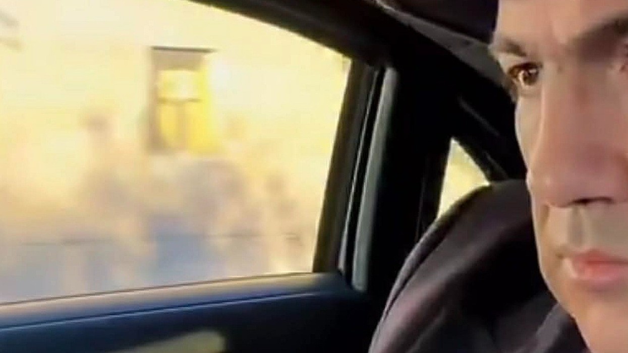 Videoja e kryeministrit armen bëhet virale, ai e "shijoi" hitin e reperit të famshëm dhe bëri shumë njerëz të qeshnin me reagimet e tij