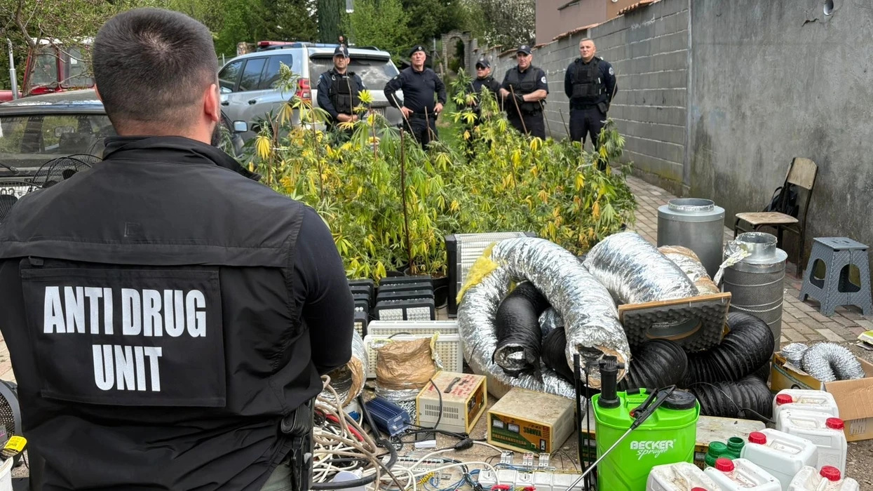 Zbulohet laboratori i drogës në Jabllanicë të Pejës, prokuroria me detaje të reja