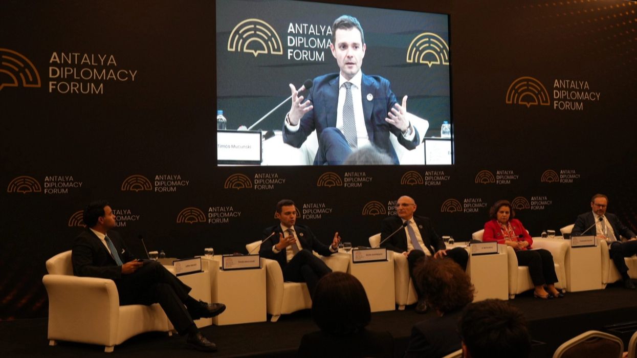 Mucunski: Korridoret 8 dhe 10d, projekte kyçe për zhvillimin rajonal Mucunski: Korridoret 8 dhe 10d, projekte kyçe për zhvillimin rajonal