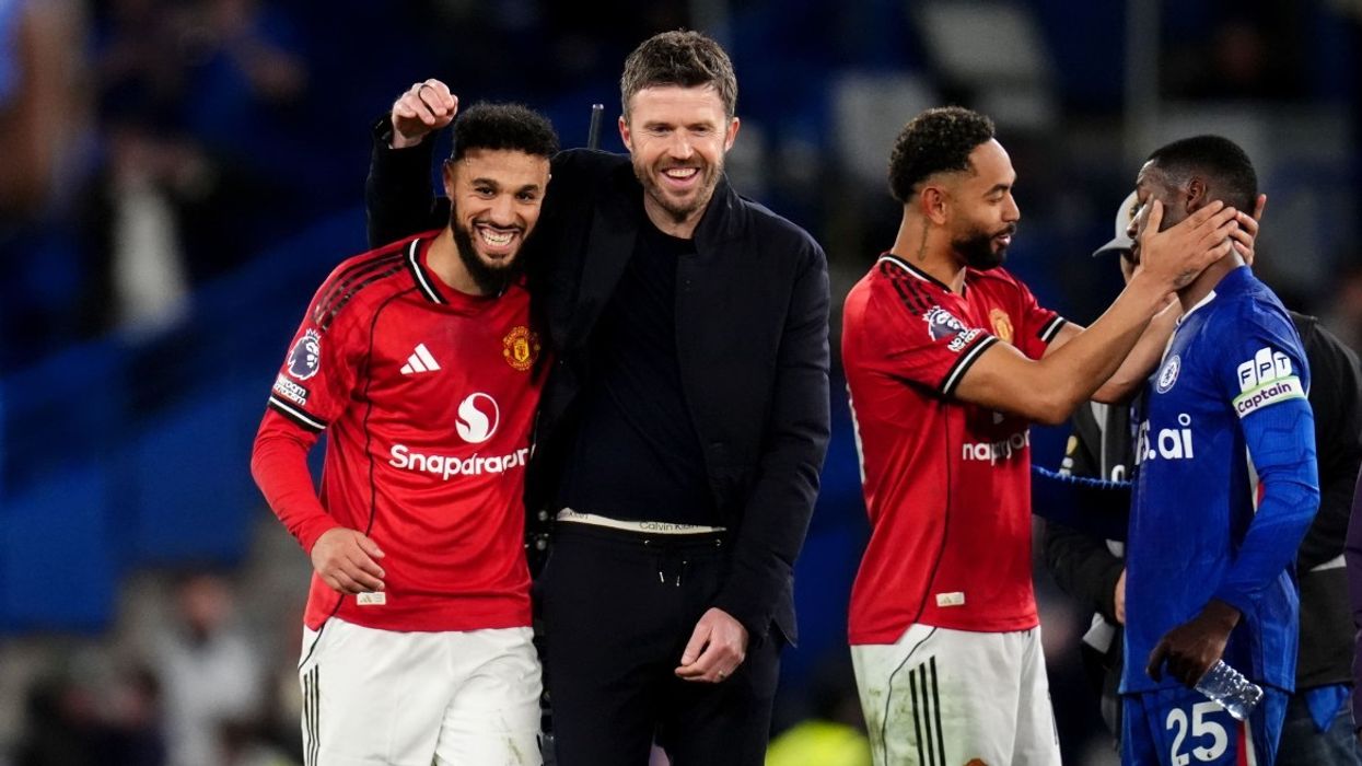 Carrick dëshiron të mbetet në krye të United edhe për sezonin e ri Carrick dëshiron të mbetet në krye të United edhe për sezonin e ri