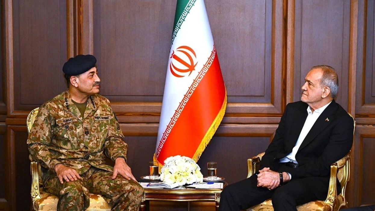 Presidenti iranian këmbëngul në ambiciet bërthamore përpara afatit të armëpushimit Presidenti iranian këmbëngul në ambiciet bërthamore përpara afatit të armëpushimit