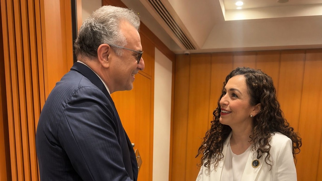 Osmani takon këshilltarin special të Trumpit: SHBA, mbështetje e palëkundur për Kosovën