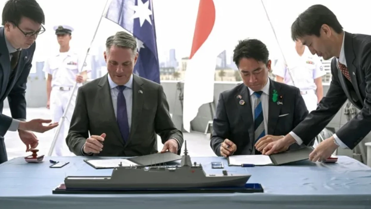 Australia dhe Japonia nënshkruajnë kontrata për anije luftarake prej 7 miliardë dollarësh