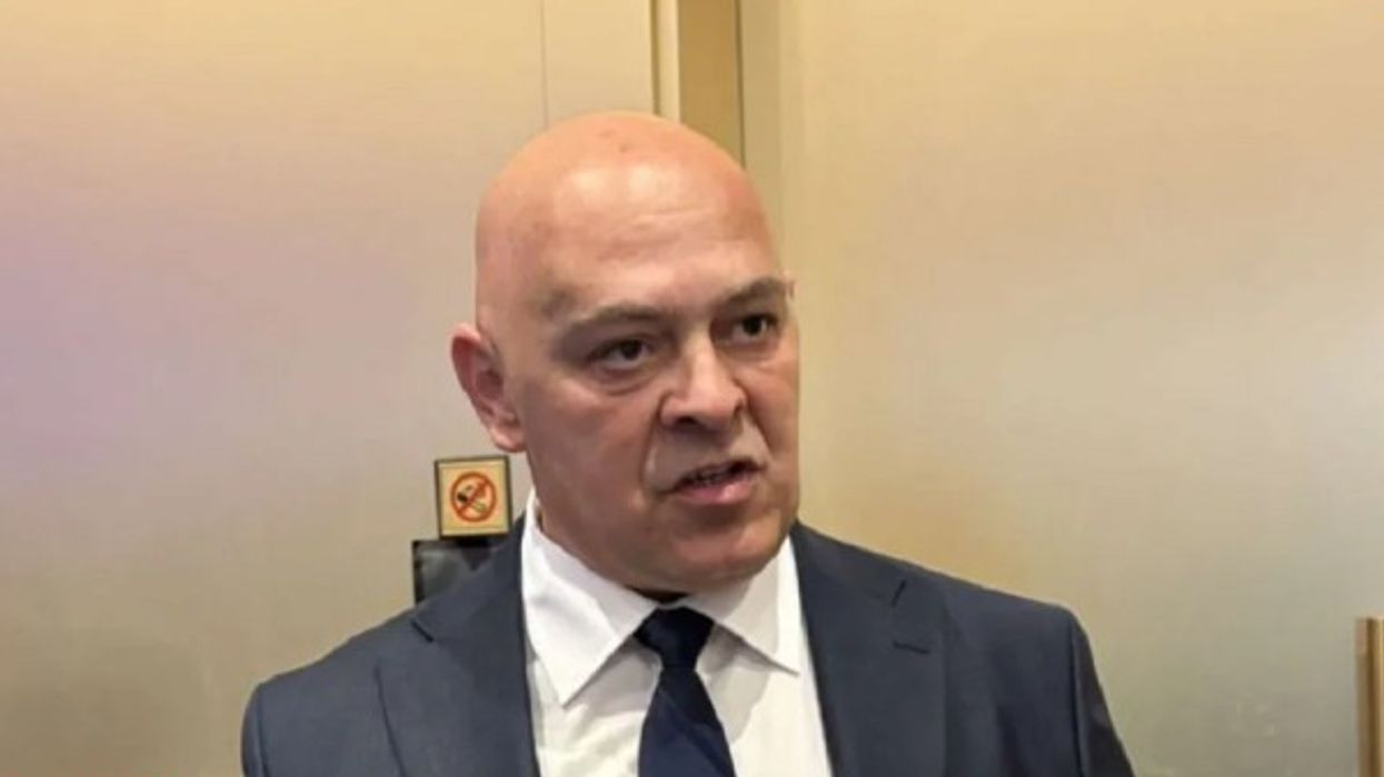 Ardian Gjini nuk është më kryetar i AAK-së në Gjakovë Ardian Gjini nuk është më kryetar i AAK-së në Gjakovë