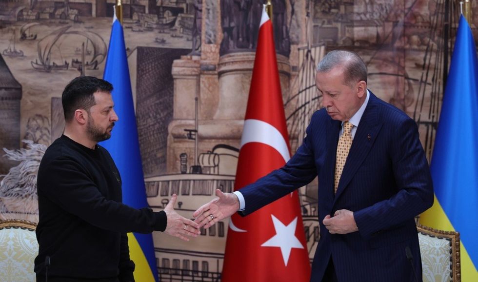 Ukraina i kërkon Turqisë të organizojë takimin Zelensky-Putin, të jenë të përfshirë edhe Trump dhe Erdogan