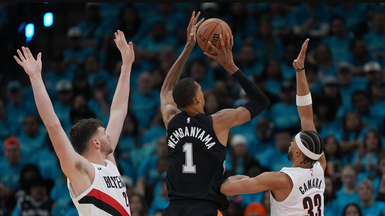 Wembanyama brilant shkatërron Blazers dhe thyen rekordin 26-vjeçar