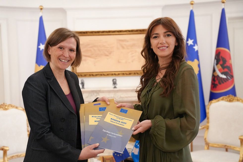 BE dorëzon raportet për zgjedhjet, Haxhiu: Do të adresohen rekomandimet