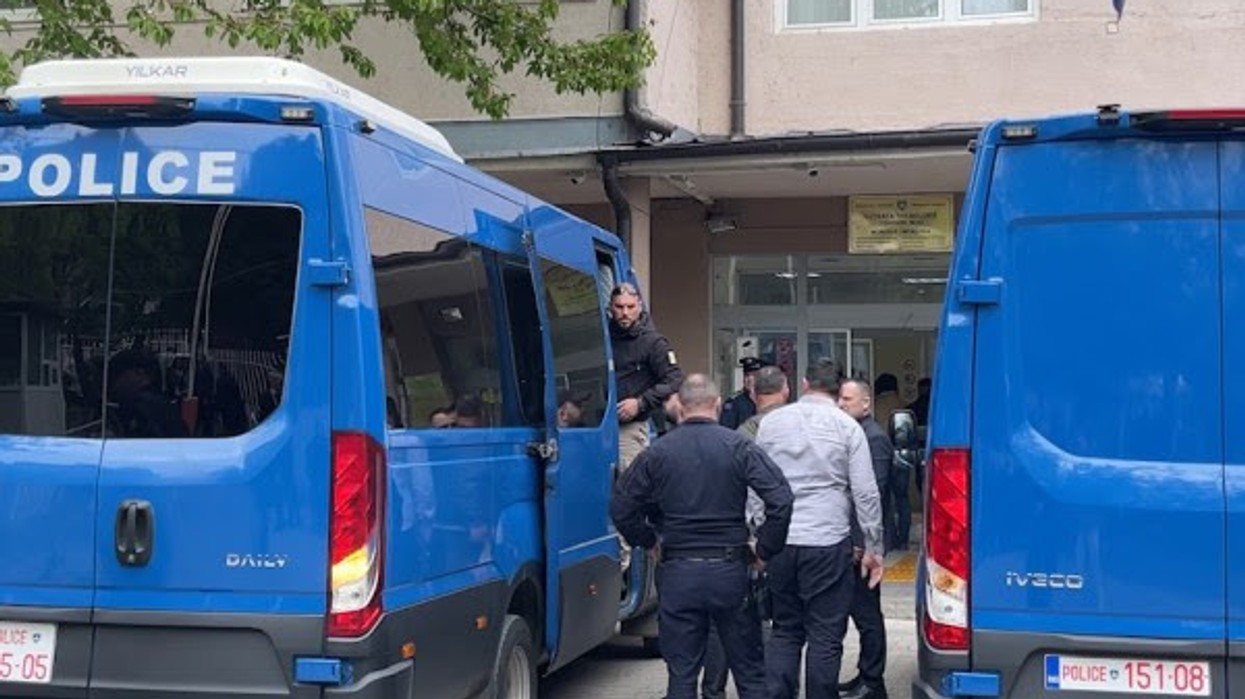 U arrestuan për bixhoz e skema piramidale, 19 të dyshuarit paraqiten në gjykatë