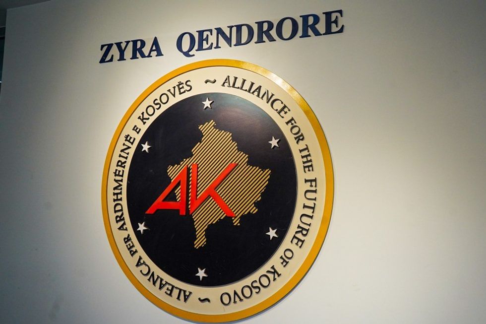 ​AAK kërkon që pensionet e veteranëve të jenë sa paga minimale