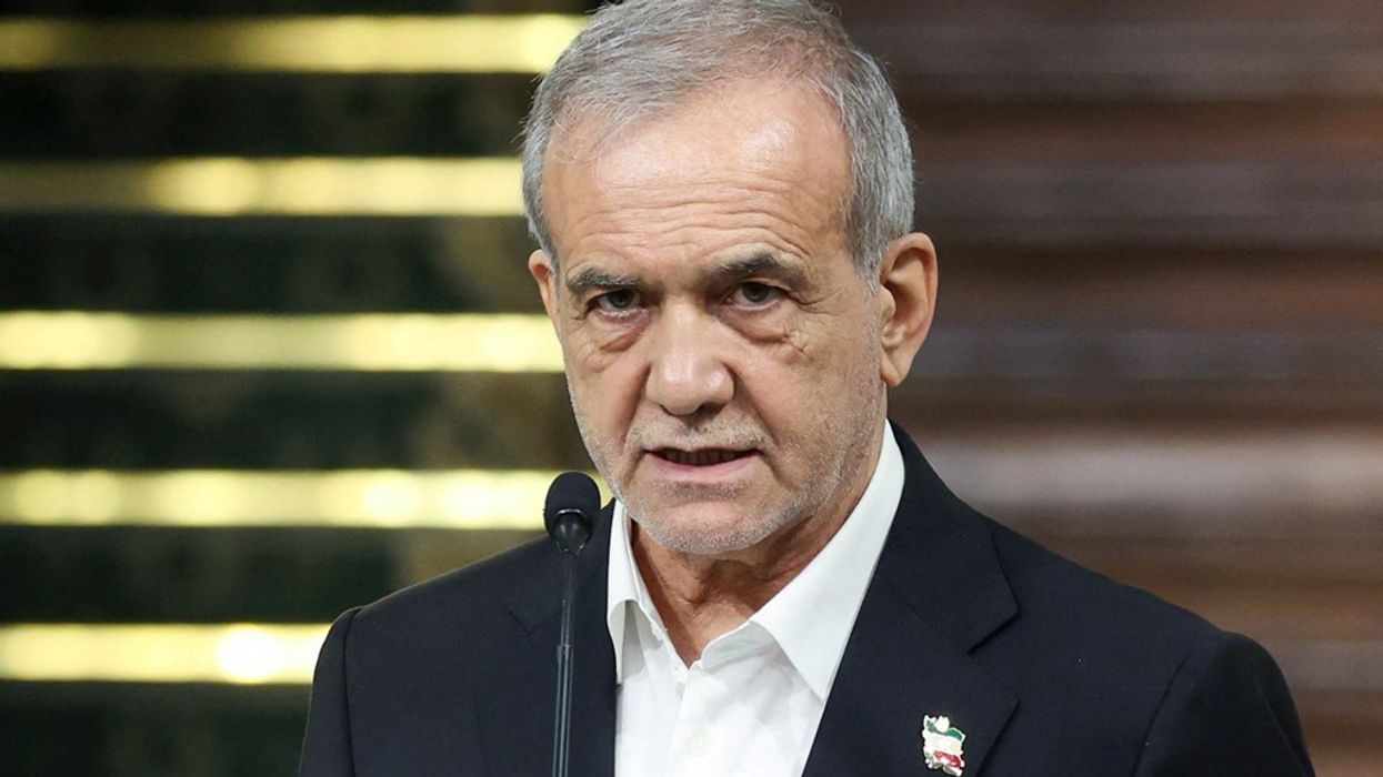 Presidenti i Iranit thotë se Teherani nuk do t'i "nënshtrohet forcës" Presidenti i Iranit thotë se Teherani nuk do t'i