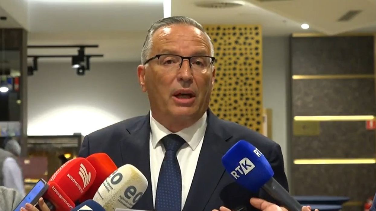 Hamza zbulon ofertën e Kurtit për PDK-në: Qëndroni në sallë, merreni kryetarin e Kuvendit Hamza zbulon ofertën e Kurtit për PDK-në: Qëndroni në sallë, merreni kryetarin e Kuvendit