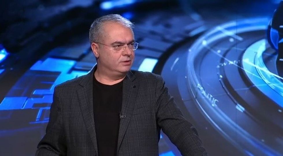 Fetoshi: Serbia po e nxit “anti-normalizimin” me luftë narrative kundër Kosovës