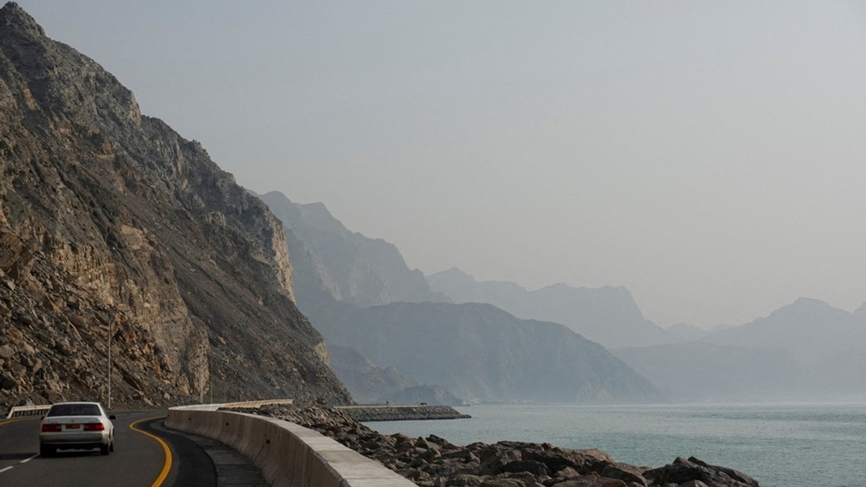 Mesazhet mashtruese me kriptovaluta premtojnë kalim të sigurt nëpër Ngushticën e Hormuzit