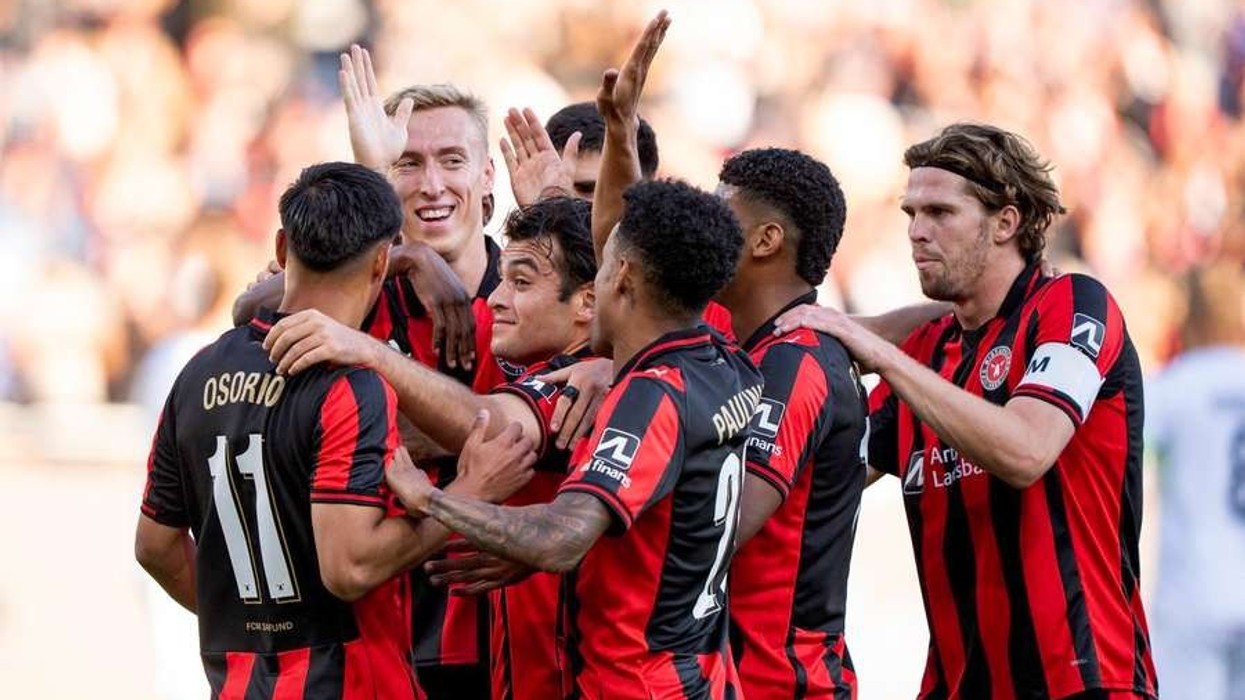 Tronditet Danimarka, futbollisti i Midtjylland goditet me thikë dhe përfundon në spital