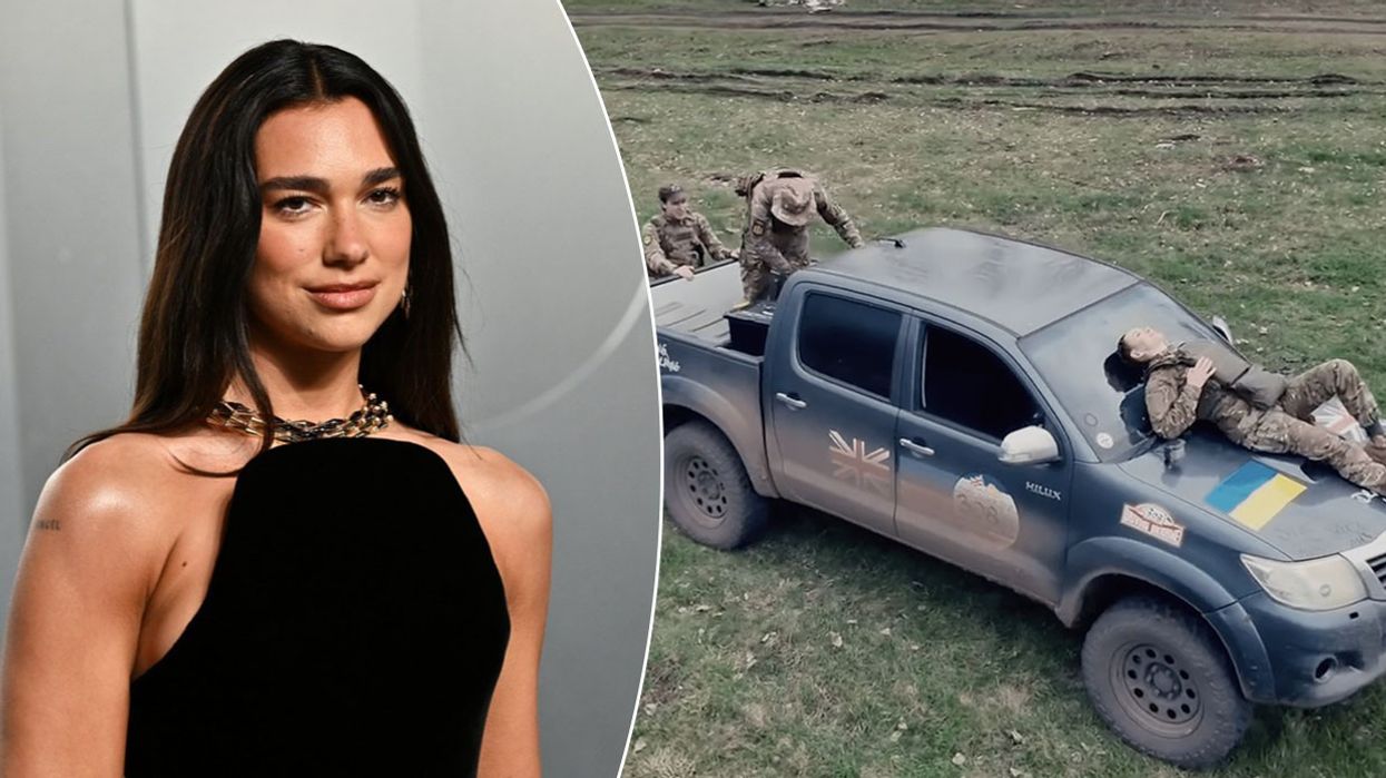 Dua Lipa ndihmon mjekët ukrainas të sigurojnë një 'pickup' për evakuime në zonën e luftës Dua Lipa ndihmon mjekët ukrainas të sigurojnë një 'pickup' për evakuime në zonën e luftës