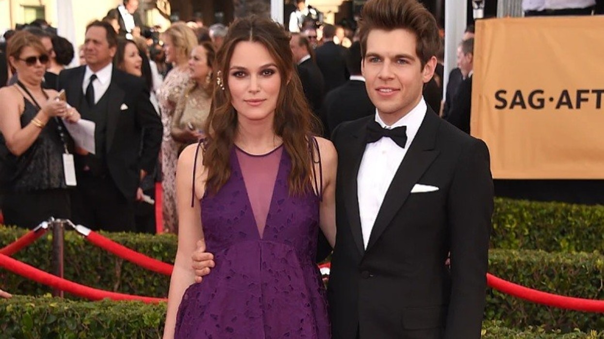 Burri i aktores Keira Knightley ndez thashethemet për divorc, fotografohet pa unazën e martesës