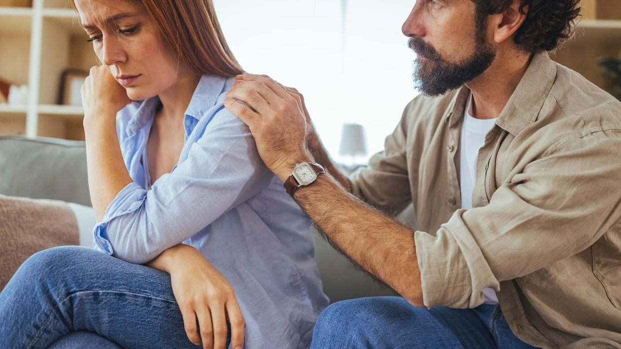 Si të përballeni me emocionet e vështira dhe momentet e rënda: Aftësia që mund të mësohet