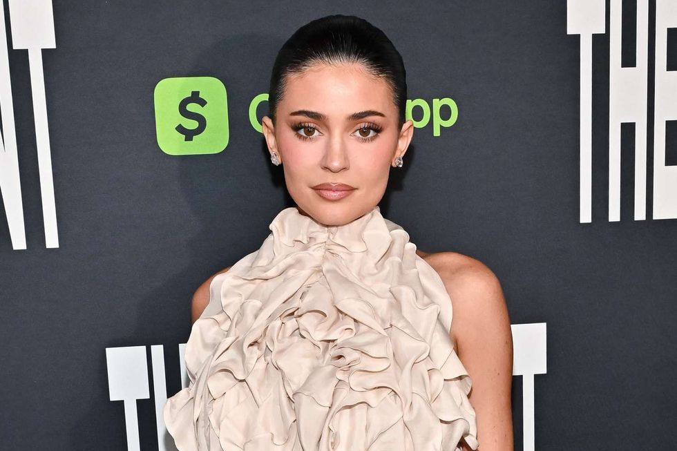 Kylie Jenner paditet nga ish-mirëmbajtësja për bullizim dhe diskriminim të pretenduar nga stafi