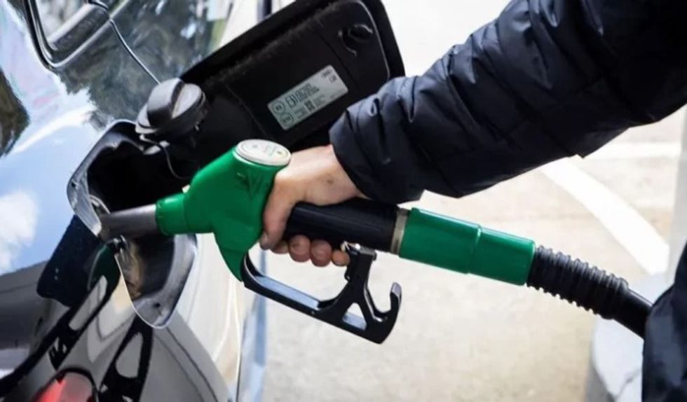 Rritet çmimi i naftës në Shqipëri, shkon në 202 lekë/ litri