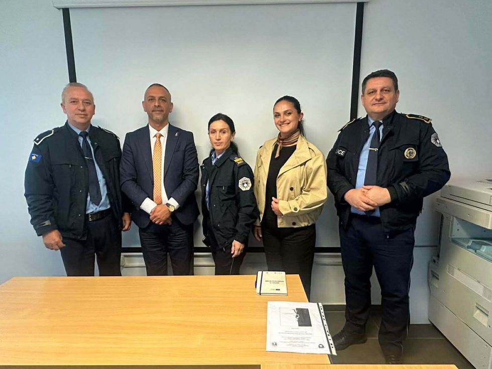 Në Gjilan prezantohet projekti “Nga errësira në dritë” për ndërgjegjësimin e të rinjve kundër dukurive negative