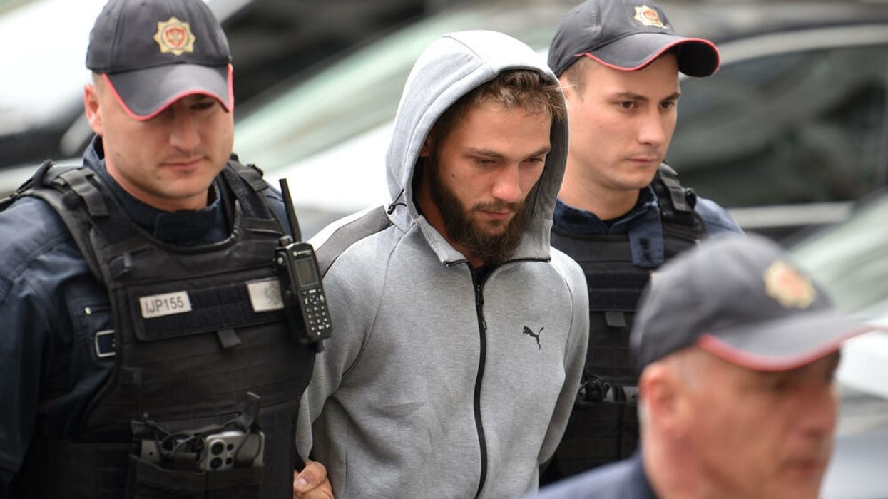 Vrasja e trefishtë në Mal të Zi - i dyshuari ndalohet për 72 orë