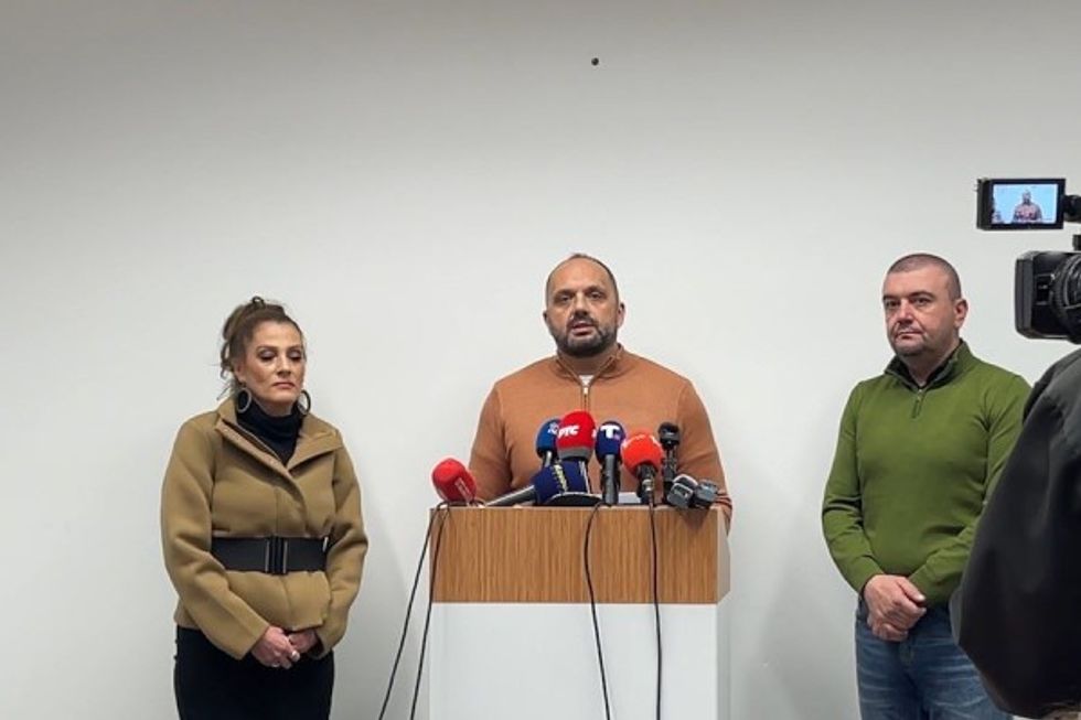 Rrënimi i garazheve në veri të Mitrovicës, përplasje e Komunës dhe Trepçës për pronësinë dhe ligjshmërinë e aksionit