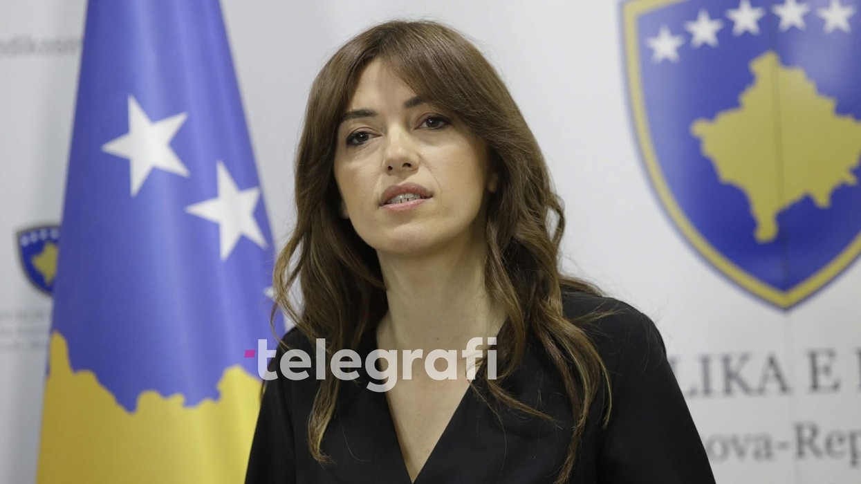 Haxhiu dënon gjuhën seksiste ndaj deputetes Vlora Çitaku