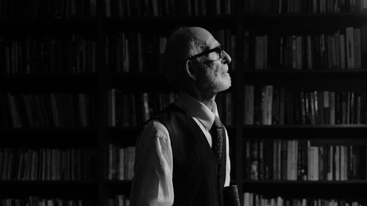 Ndahet nga jeta shkrimtari, Rexhep Qosja - varrimi u mbajt në rreth të ngushtë familjar