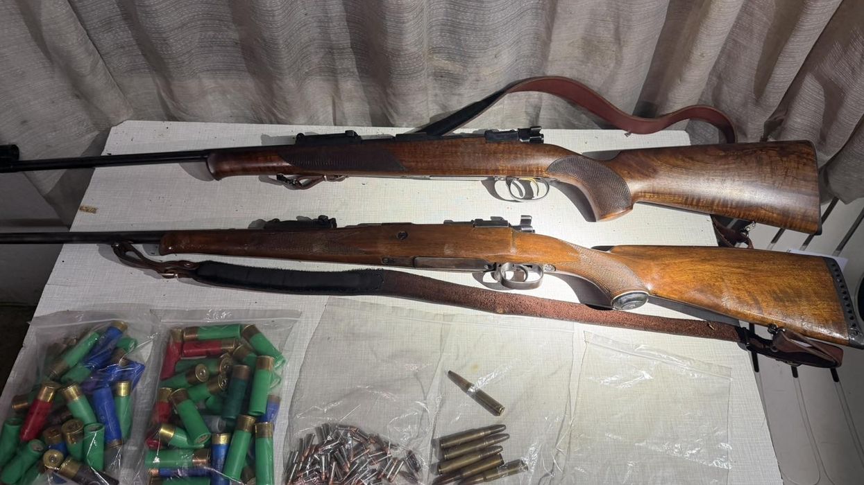 Bastisje në Shkup, gjenden armë dhe municione, privohet nga liria një person Bastisje në Shkup, gjenden armë dhe municione, privohet nga liria një person