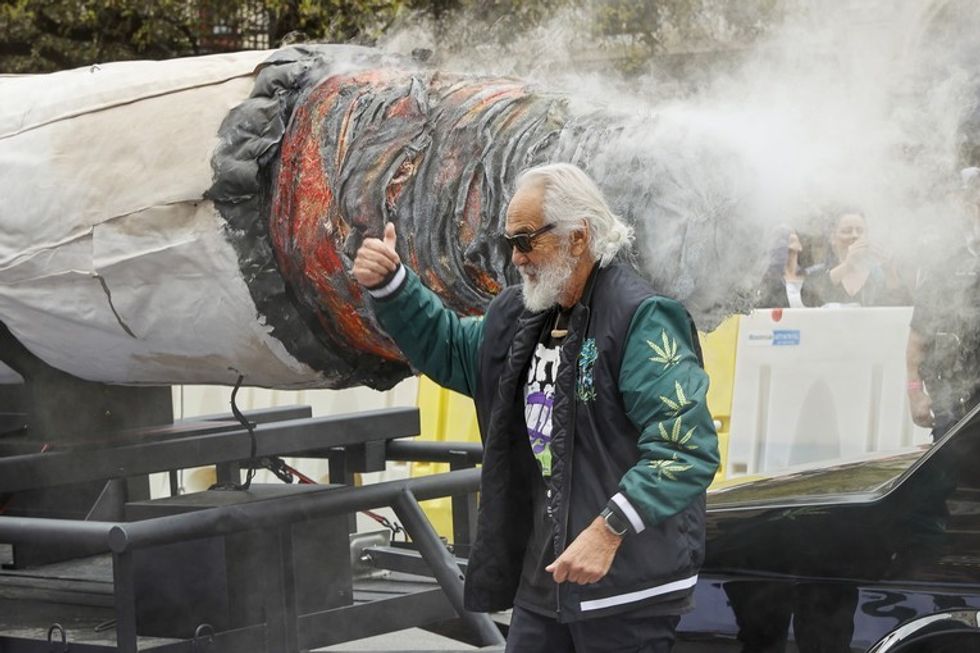 SHBA-ja riklasifikon kanabisin - tani është më pak i dëmshëm
