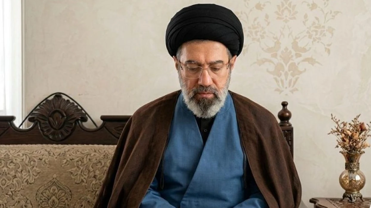Mojtaba Khamenei i nënshtrohet tre operacioneve në këmbë - pritet ndërhyrje estetike në fytyrë