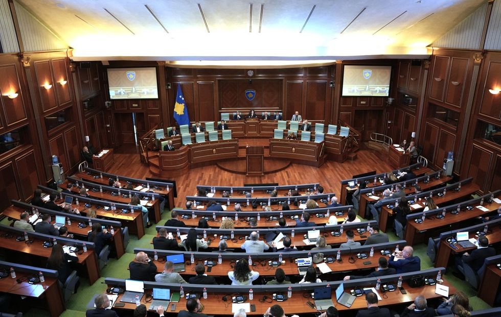 Kuvendi i Kosovës miratoi dhjetë projektligje