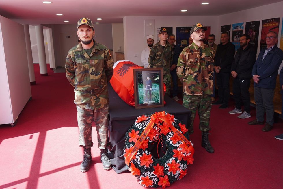 Iu dha lamtumira e fundit ish-eprorit të UÇK-së, Selim Krasniqi