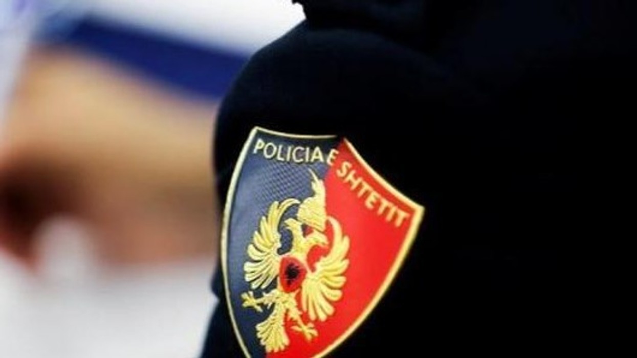 Sherr me thika mes pronarëve të lokaleve në Korçë, tre të lënduar