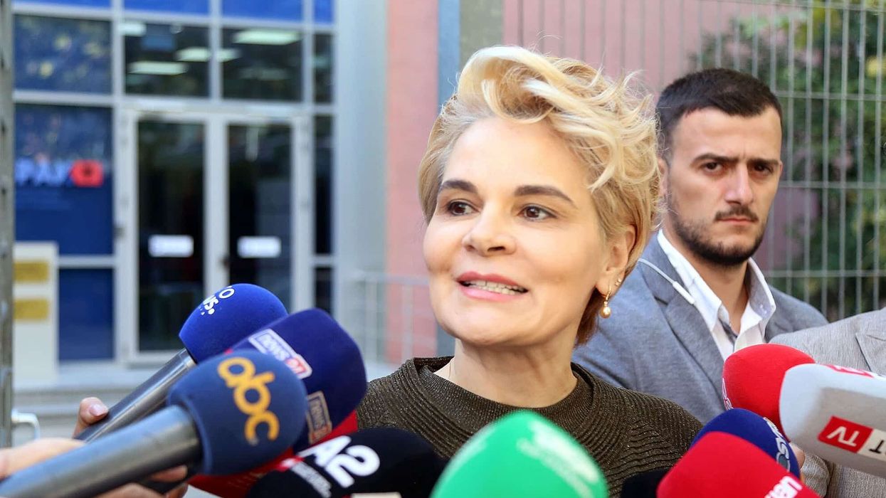 “I thanë që unë kisha të dashur” - Monika Kryemadhi flet për raportin me Ilir Metën: Kam shumë respekt “I thanë që unë kisha të dashur” - Monika Kryemadhi flet për raportin me Ilir Metën: Kam shumë respekt