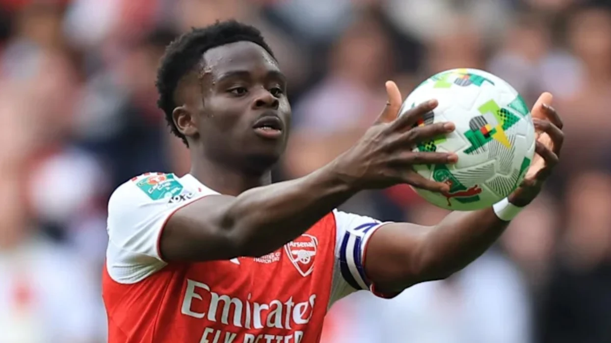 Arteta zbulon se kur do të rikthehet Saka nga lëndimi