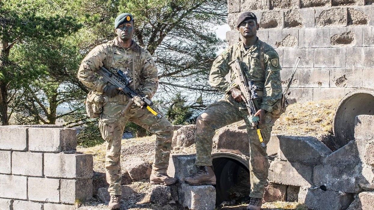 Oficeri i FSK-së shkëlqen në trajnim elitar në Mbretërinë e Bashkuar