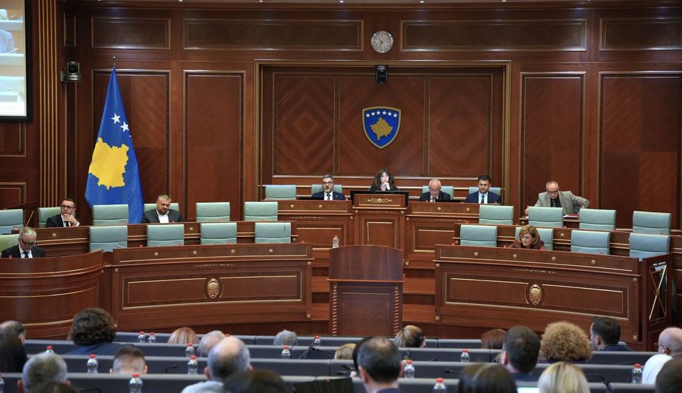 ​Aktgjykimi dënues për terroristët e Banjskës, Kuvendi përshëndet vendimin, Lista Serbe braktis seancën