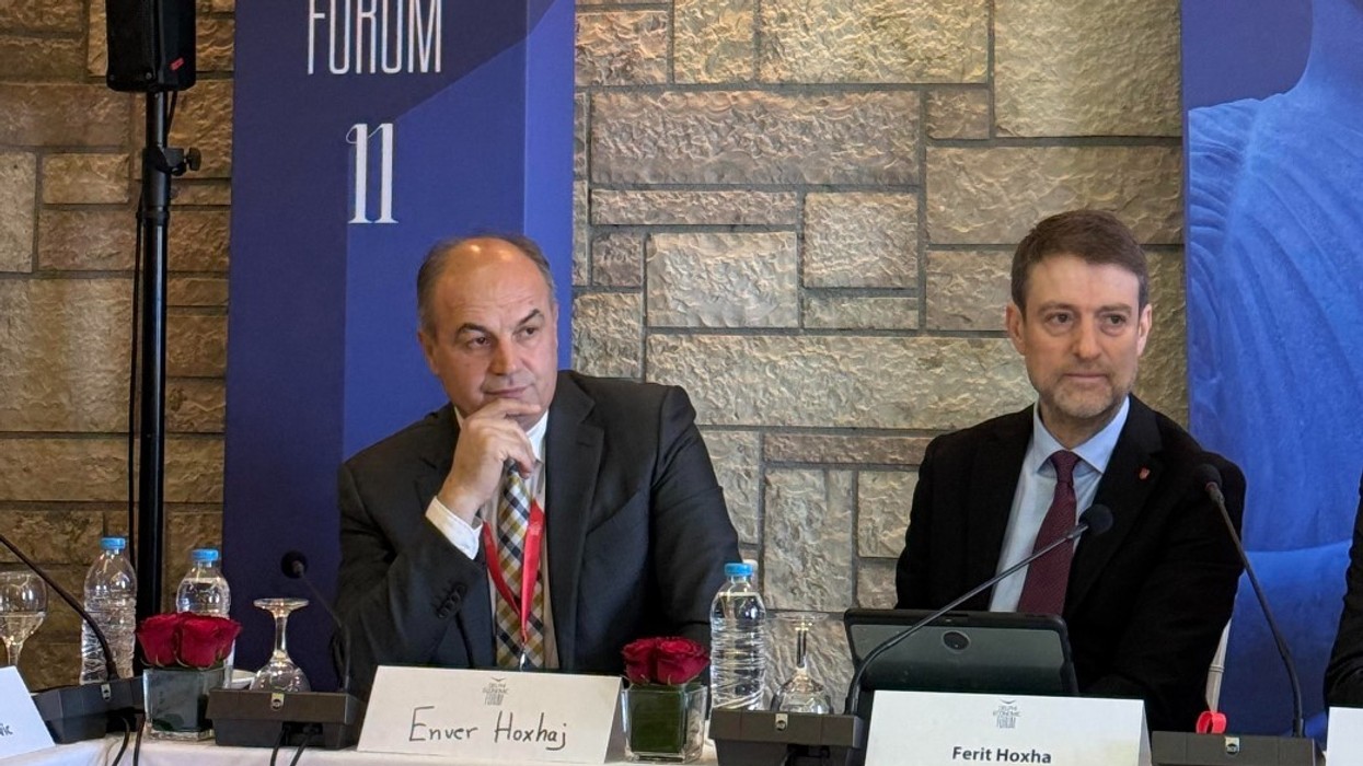 Hoxhaj i ashpër me BE-në në Delphi: Kërkojmë proces fer për integrimin e Kosovës