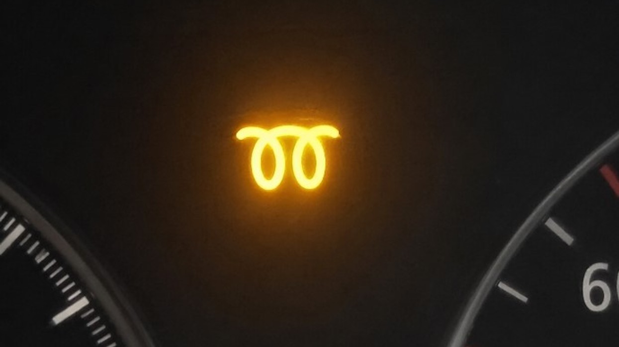 Çfarë do të thotë kur pulson drita e verdhë në veturat me naftë?