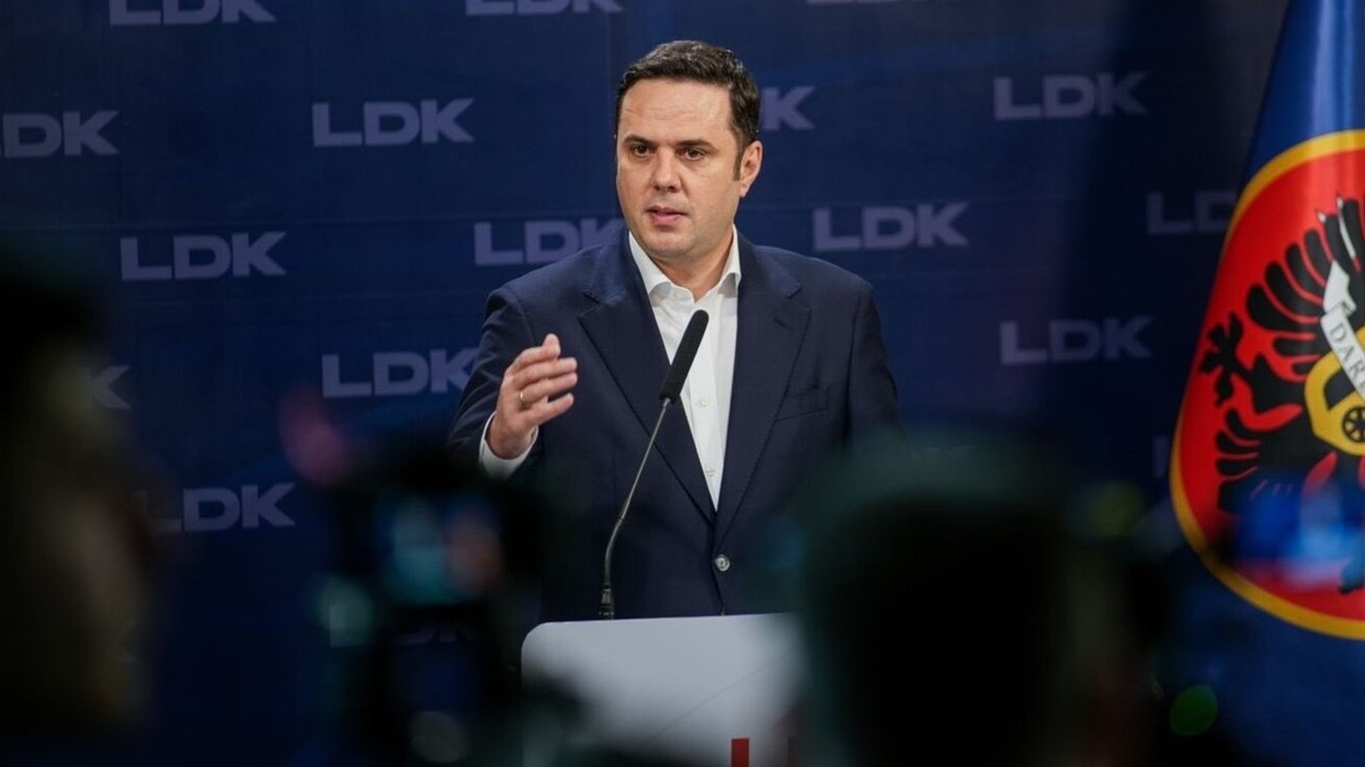 Abdixhiku përsëri me mesazh për Kurtin: Përcaktohuni, ju ndihmojmë edhe nëse doni marrëveshje me PDK-në