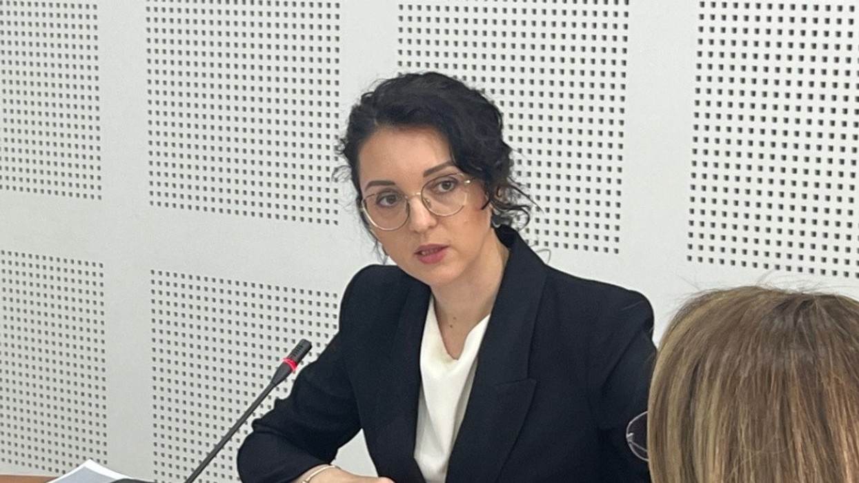 Deputetja e LVV-së: LDK e mbylli marrëveshjen më 20 prill, sot kërkon marrëveshje dhe “president partiak”