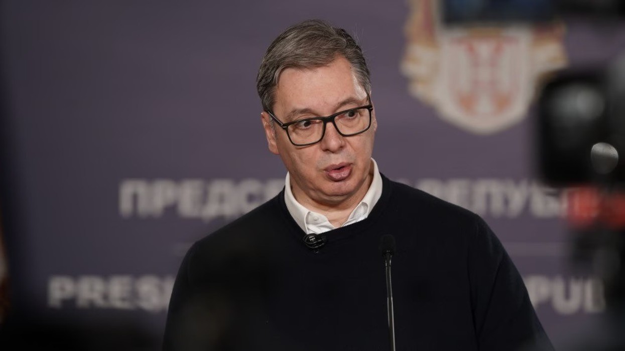 Bashkëpunimi ushtarak Kosovë-Shqipëri-Kroaci, Vuçiq nën hijen e fantazmës së rrethimit