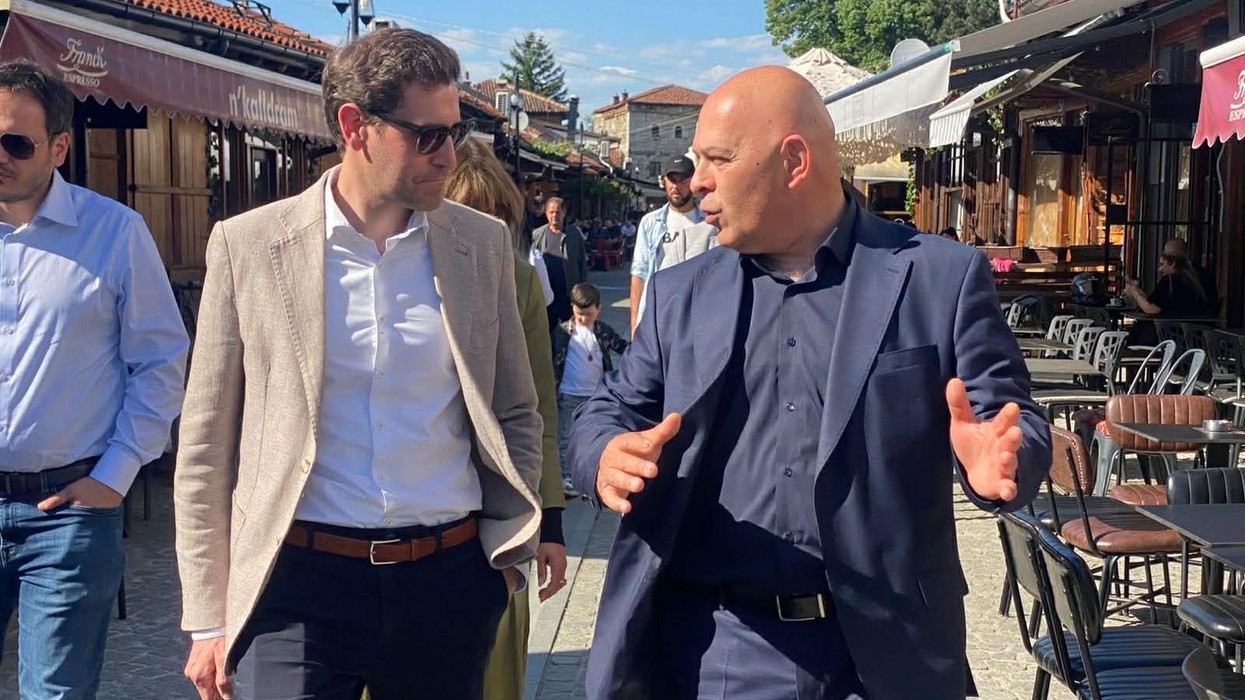 Zyrtari zviceran viziton Gjakovën, në fokus zhvillimi urban